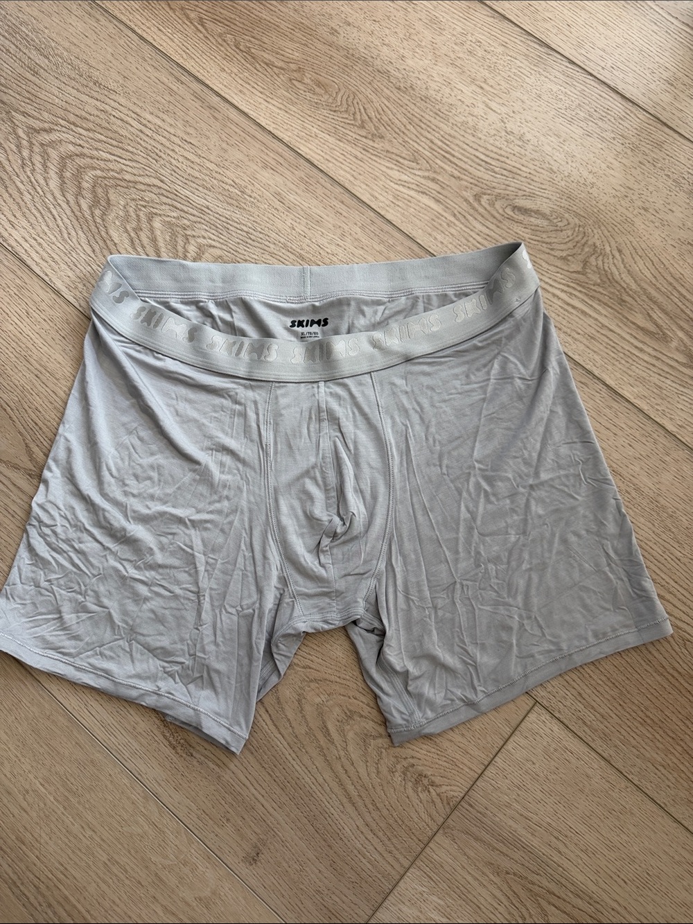 SKIMS Men's Light Gray Boxer Briefs NWOT